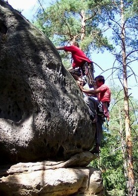 Rockclimbing Article Image1_large